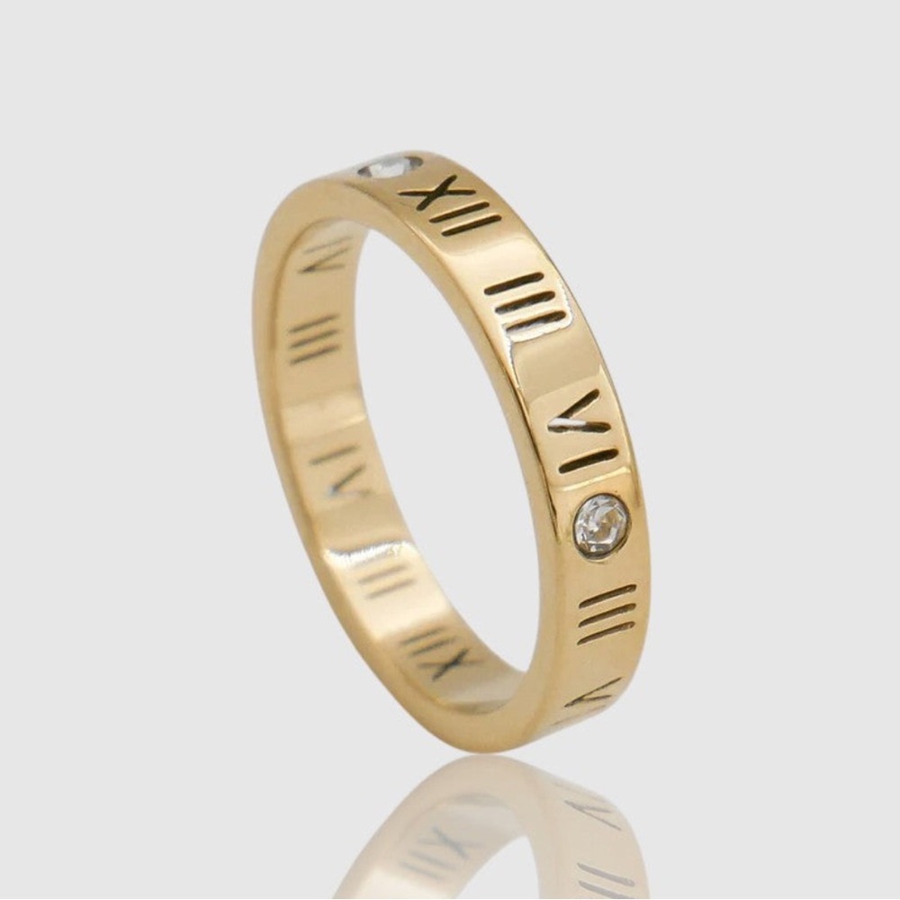 Nova Roman Numeral Pave Ring